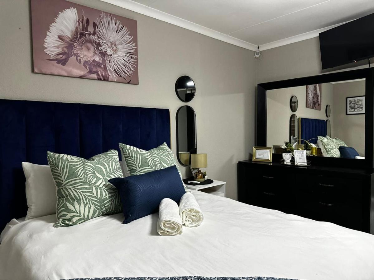 Acuvea Inn Kempton Park Exterior photo
