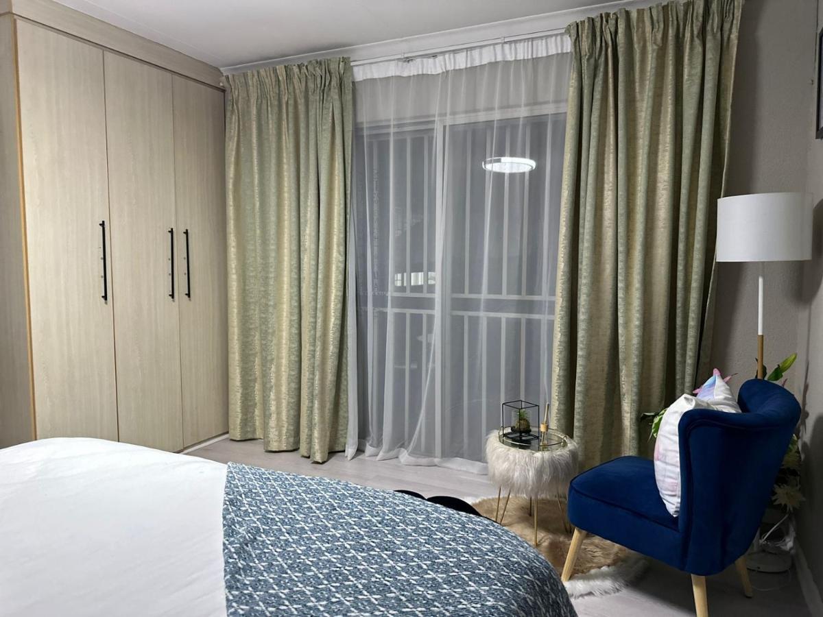 Acuvea Inn Kempton Park Exterior photo
